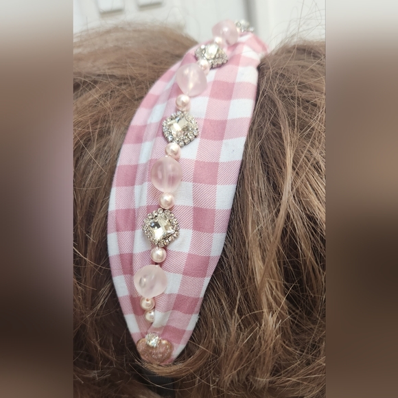 Pink and White Handbeaded Fashion Headband Barbie - Picture 3 of 5